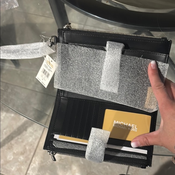 Michael Kors Black Patterned Women's Bag - Picture 3 of 5